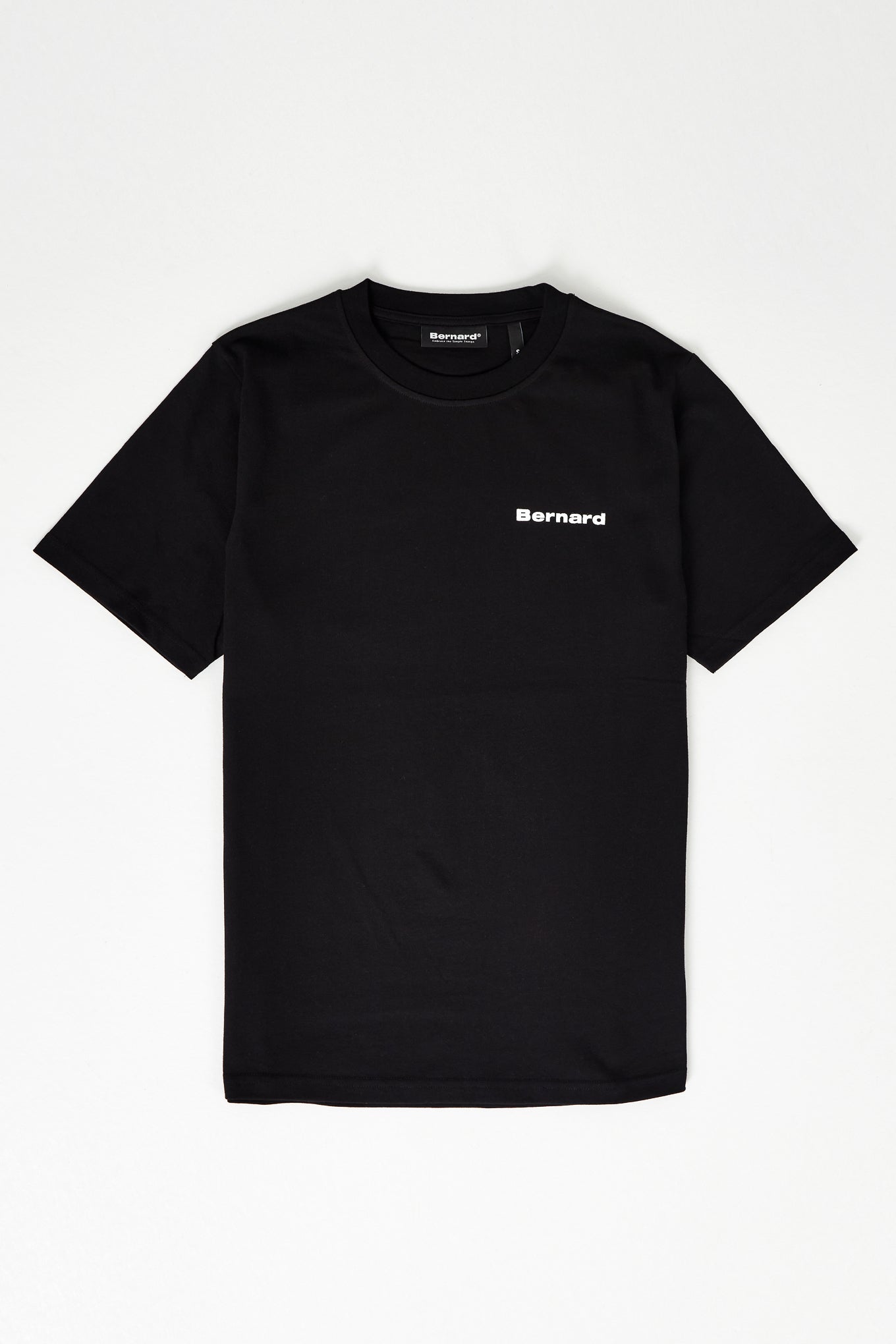 Camiseta Regular - Negra
