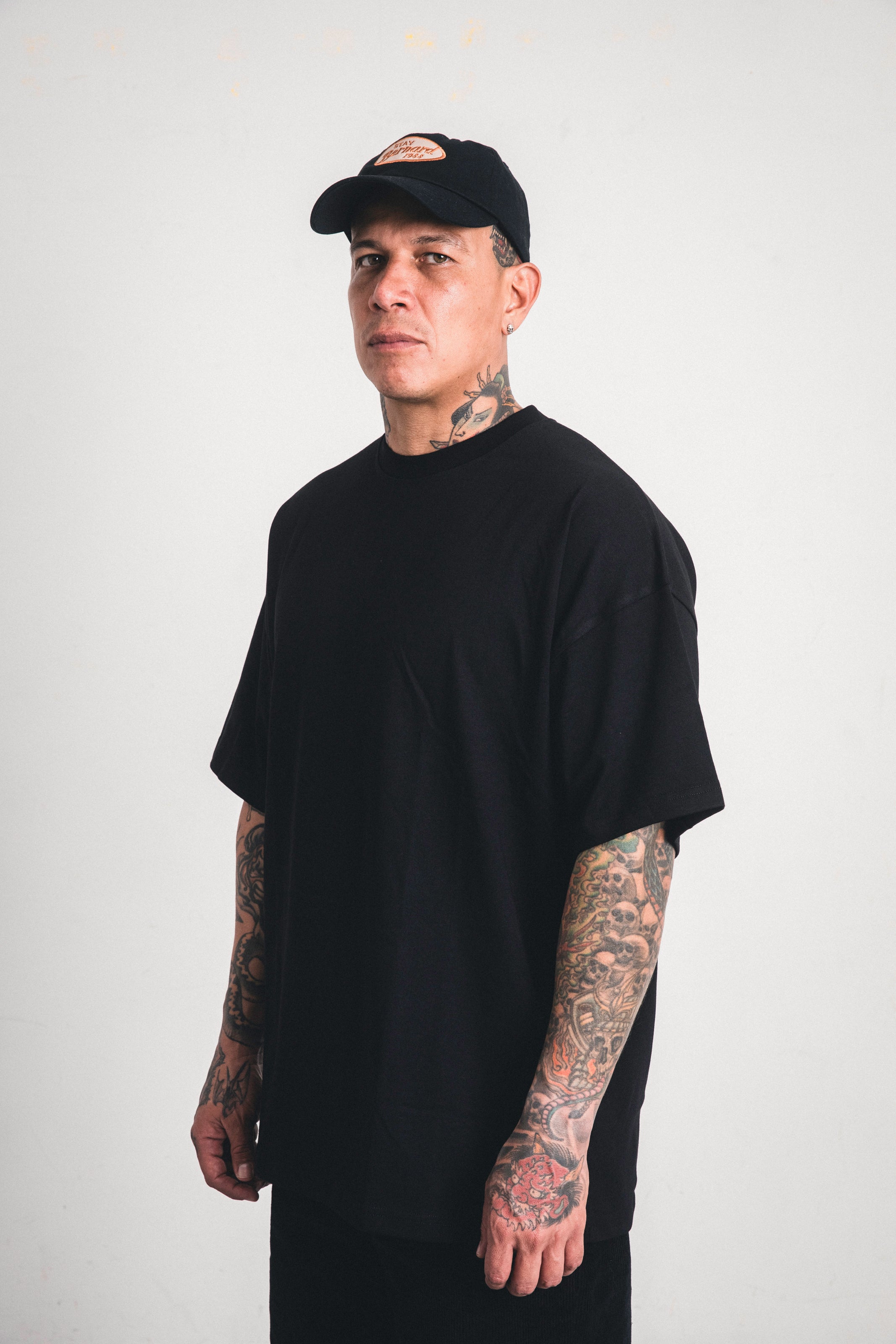 Camiseta Oversize Sin Logo - Negra
